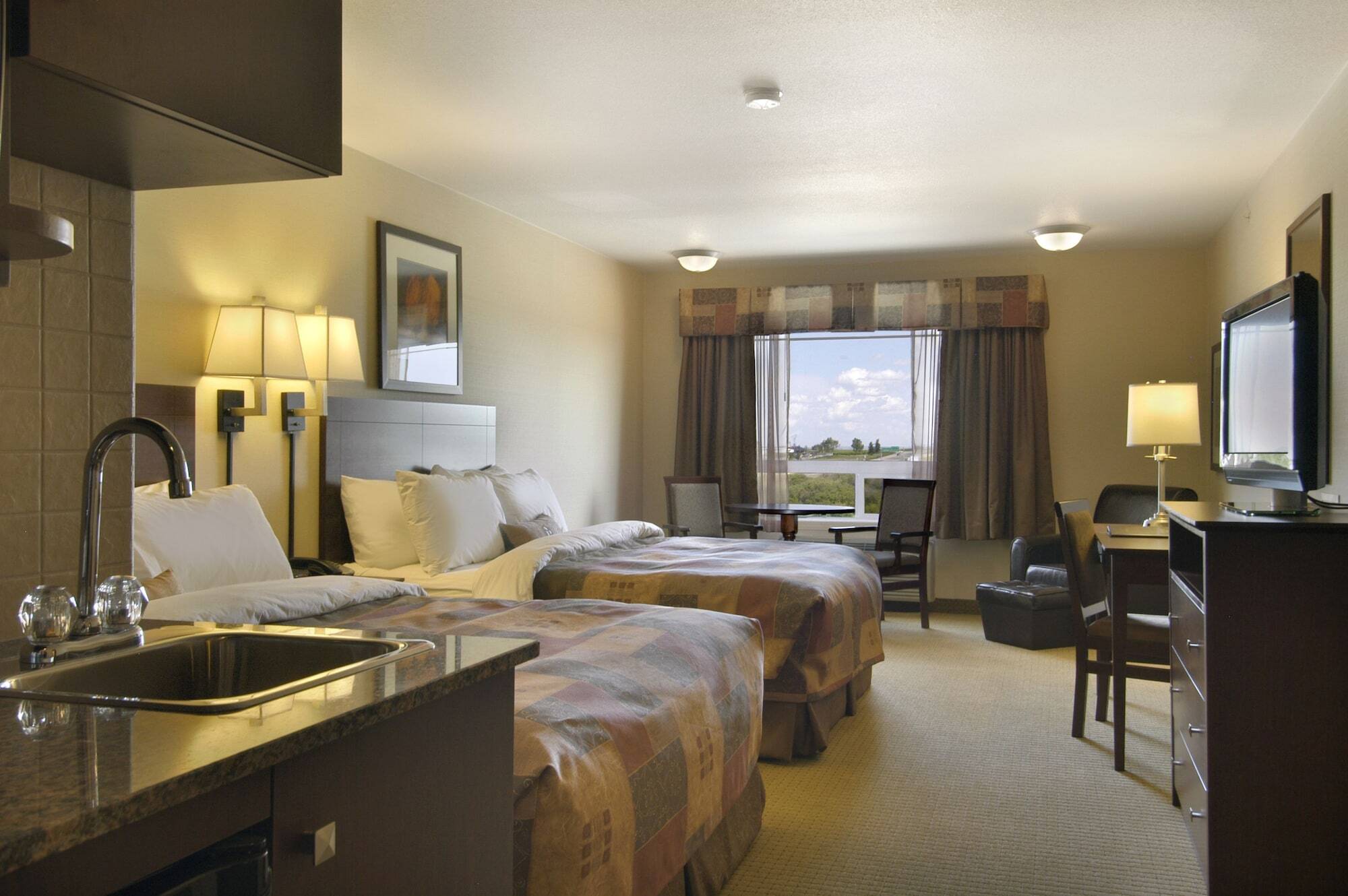 Ramada By Wyndham High River Exterior photo